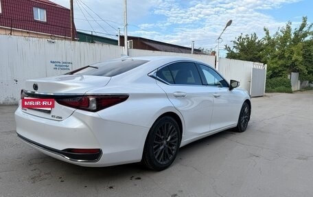 Lexus ES VII, 2019 год, 3 800 000 рублей, 4 фотография