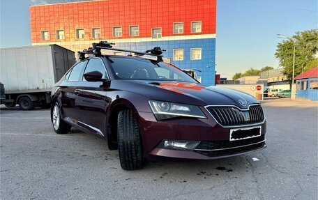 Skoda Superb III рестайлинг, 2015 год, 1 900 000 рублей, 3 фотография