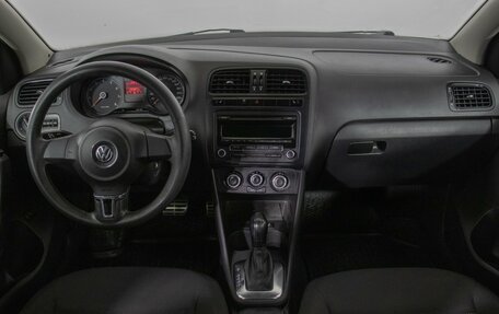 Volkswagen Polo VI (EU Market), 2012 год, 590 000 рублей, 13 фотография