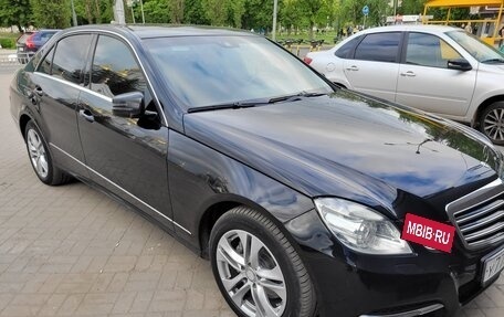 Mercedes-Benz E-Класс, 2011 год, 1 500 000 рублей, 4 фотография