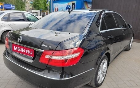 Mercedes-Benz E-Класс, 2011 год, 1 500 000 рублей, 3 фотография