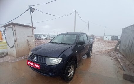 Mitsubishi L200 IV рестайлинг, 2011 год, 850 000 рублей, 6 фотография