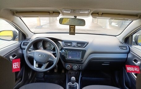 KIA Rio III рестайлинг, 2012 год, 760 000 рублей, 10 фотография