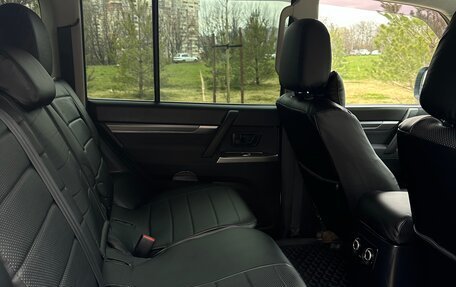 Mitsubishi Pajero IV, 2013 год, 1 850 000 рублей, 23 фотография