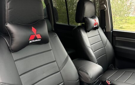 Mitsubishi Pajero IV, 2013 год, 1 850 000 рублей, 26 фотография