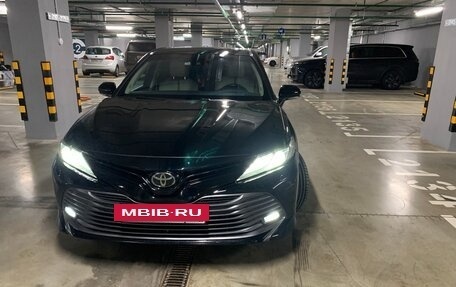 Toyota Camry, 2020 год, 3 500 000 рублей, 7 фотография