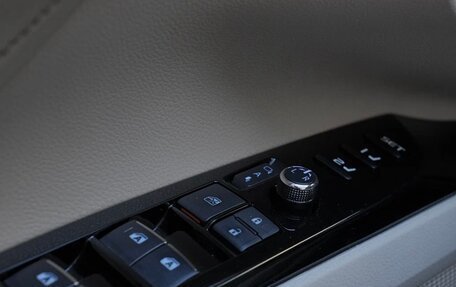 Toyota Camry, 2020 год, 3 500 000 рублей, 13 фотография