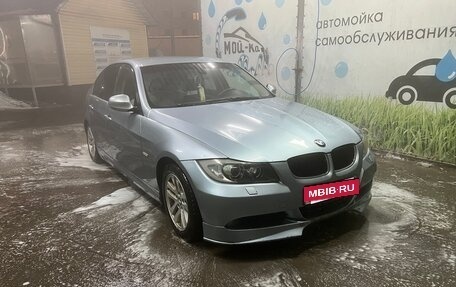 BMW 3 серия, 2010 год, 850 000 рублей, 2 фотография