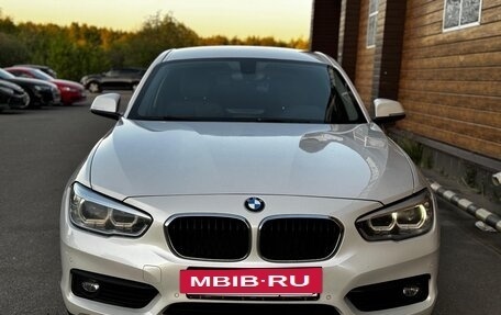BMW 1 серия, 2018 год, 1 790 000 рублей, 16 фотография