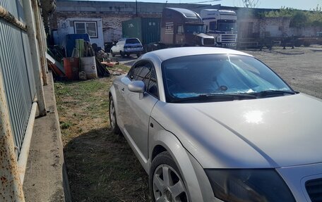 Audi TT, 1999 год, 550 000 рублей, 2 фотография