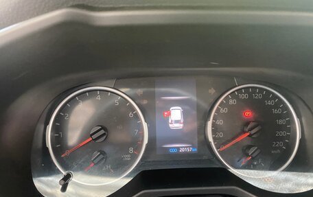 Toyota RAV4, 2021 год, 2 030 000 рублей, 13 фотография