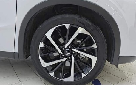 Mitsubishi Outlander, 2023 год, 2 450 000 рублей, 9 фотография