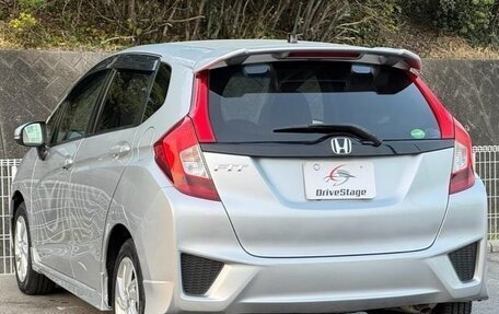 Honda Fit III, 2013 год, 650 888 рублей, 6 фотография