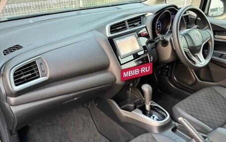 Honda Fit III, 2013 год, 650 888 рублей, 11 фотография