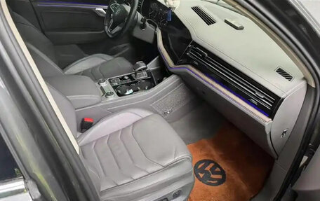 Volkswagen Touareg III, 2021 год, 3 800 000 рублей, 5 фотография