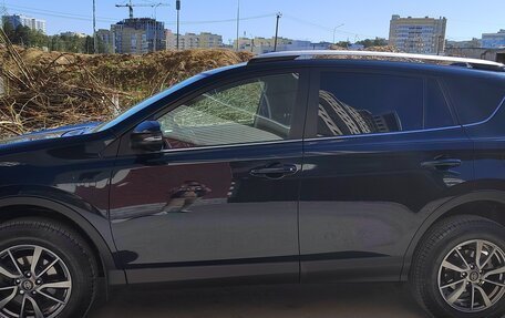 Toyota RAV4, 2018 год, 3 150 000 рублей, 2 фотография