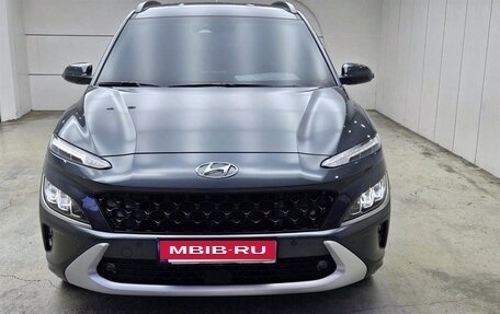 Hyundai Kona I, 2022 год, 1 670 000 рублей, 2 фотография