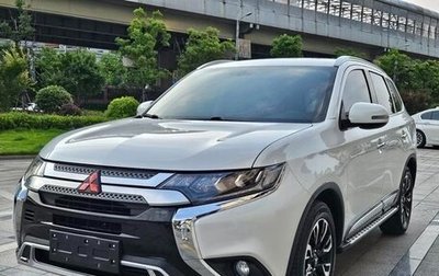 Mitsubishi Outlander III рестайлинг 3, 2021 год, 2 075 000 рублей, 1 фотография
