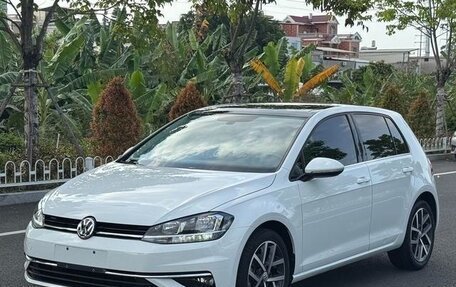 Volkswagen Golf VII, 2020 год, 1 458 442 рублей, 1 фотография