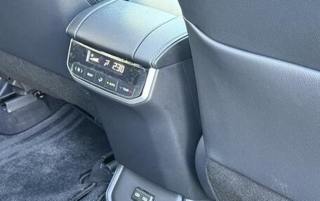Toyota Highlander, 2022 год, 3 090 000 рублей, 18 фотография