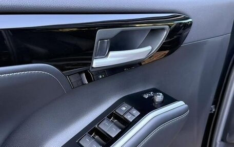 Toyota Highlander, 2022 год, 3 090 000 рублей, 15 фотография