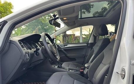 Volkswagen Golf VII, 2020 год, 1 458 442 рублей, 8 фотография