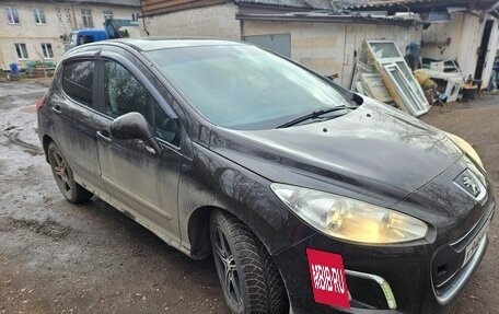 Peugeot 308 II, 2011 год, 310 000 рублей, 2 фотография