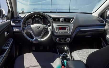 KIA Rio III рестайлинг, 2016 год, 1 300 000 рублей, 6 фотография