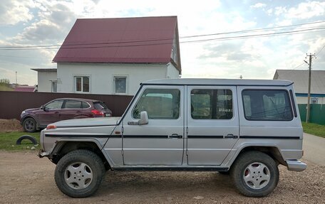 Mercedes-Benz G-Класс W463 рестайлинг _ii, 1989 год, 700 000 рублей, 4 фотография