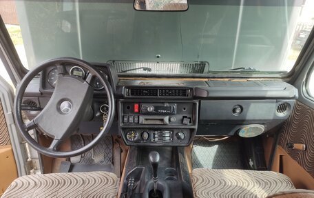 Mercedes-Benz G-Класс W463 рестайлинг _ii, 1989 год, 700 000 рублей, 5 фотография