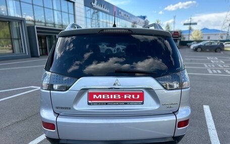 Mitsubishi Outlander III рестайлинг 3, 2008 год, 999 000 рублей, 8 фотография