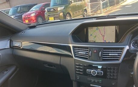 Mercedes-Benz E-Класс, 2013 год, 1 390 000 рублей, 10 фотография