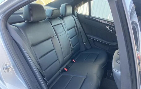Mercedes-Benz E-Класс, 2013 год, 1 390 000 рублей, 18 фотография