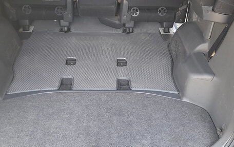 Toyota Voxy II, 2009 год, 1 370 000 рублей, 10 фотография
