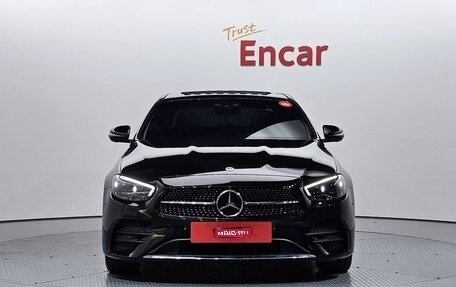 Mercedes-Benz E-Класс, 2023 год, 5 140 000 рублей, 1 фотография