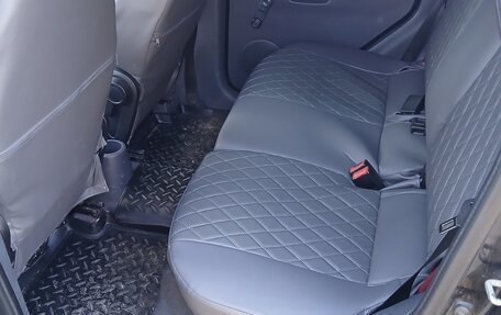 Mitsubishi Colt VI рестайлинг, 2006 год, 295 000 рублей, 3 фотография
