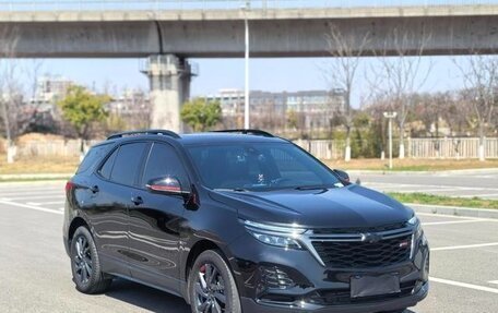 Chevrolet Equinox III, 2022 год, 1 800 900 рублей, 1 фотография