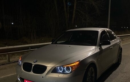BMW 5 серия, 2003 год, 970 000 рублей, 1 фотография
