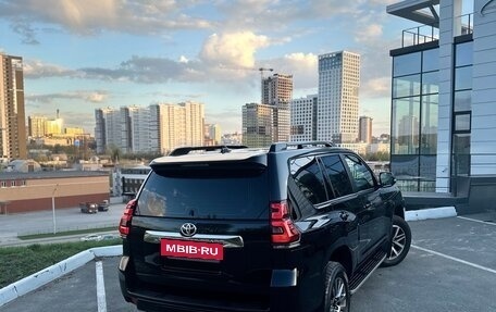 Toyota Land Cruiser Prado 150 рестайлинг 2, 2018 год, 3 600 000 рублей, 4 фотография
