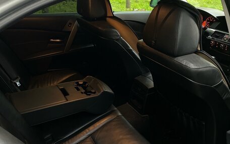 BMW 5 серия, 2003 год, 970 000 рублей, 10 фотография