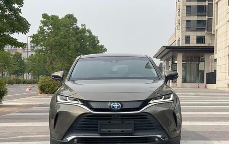 Toyota Harrier, 2022 год, 2 950 100 рублей, 2 фотография