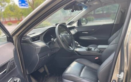Toyota Harrier, 2022 год, 2 950 100 рублей, 10 фотография