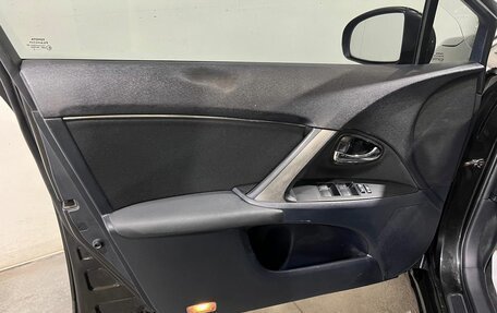 Toyota Avensis III рестайлинг, 2012 год, 1 100 000 рублей, 35 фотография