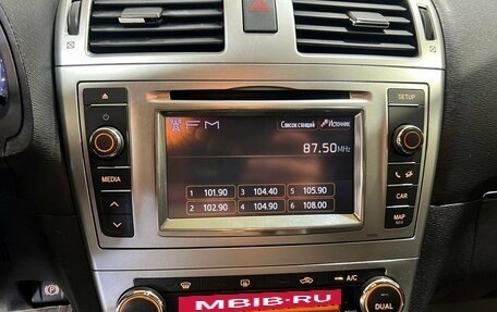 Toyota Avensis III рестайлинг, 2012 год, 1 100 000 рублей, 24 фотография