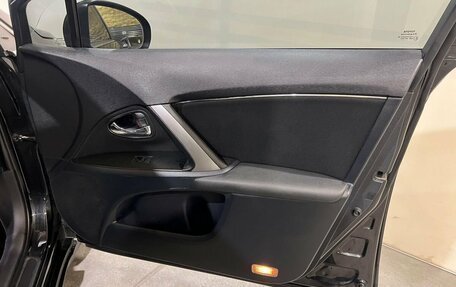 Toyota Avensis III рестайлинг, 2012 год, 1 100 000 рублей, 36 фотография