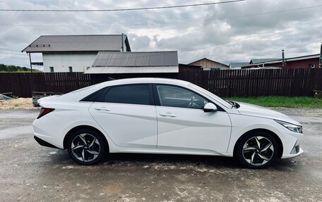 Hyundai Elantra, 2023 год, 2 100 000 рублей, 7 фотография