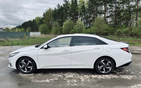 Hyundai Elantra, 2023 год, 2 100 000 рублей, 12 фотография