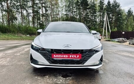 Hyundai Elantra, 2023 год, 2 100 000 рублей, 5 фотография