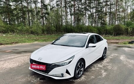 Hyundai Elantra, 2023 год, 2 100 000 рублей, 3 фотография