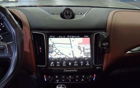 Maserati Levante I, 2021 год, 4 950 000 рублей, 10 фотография